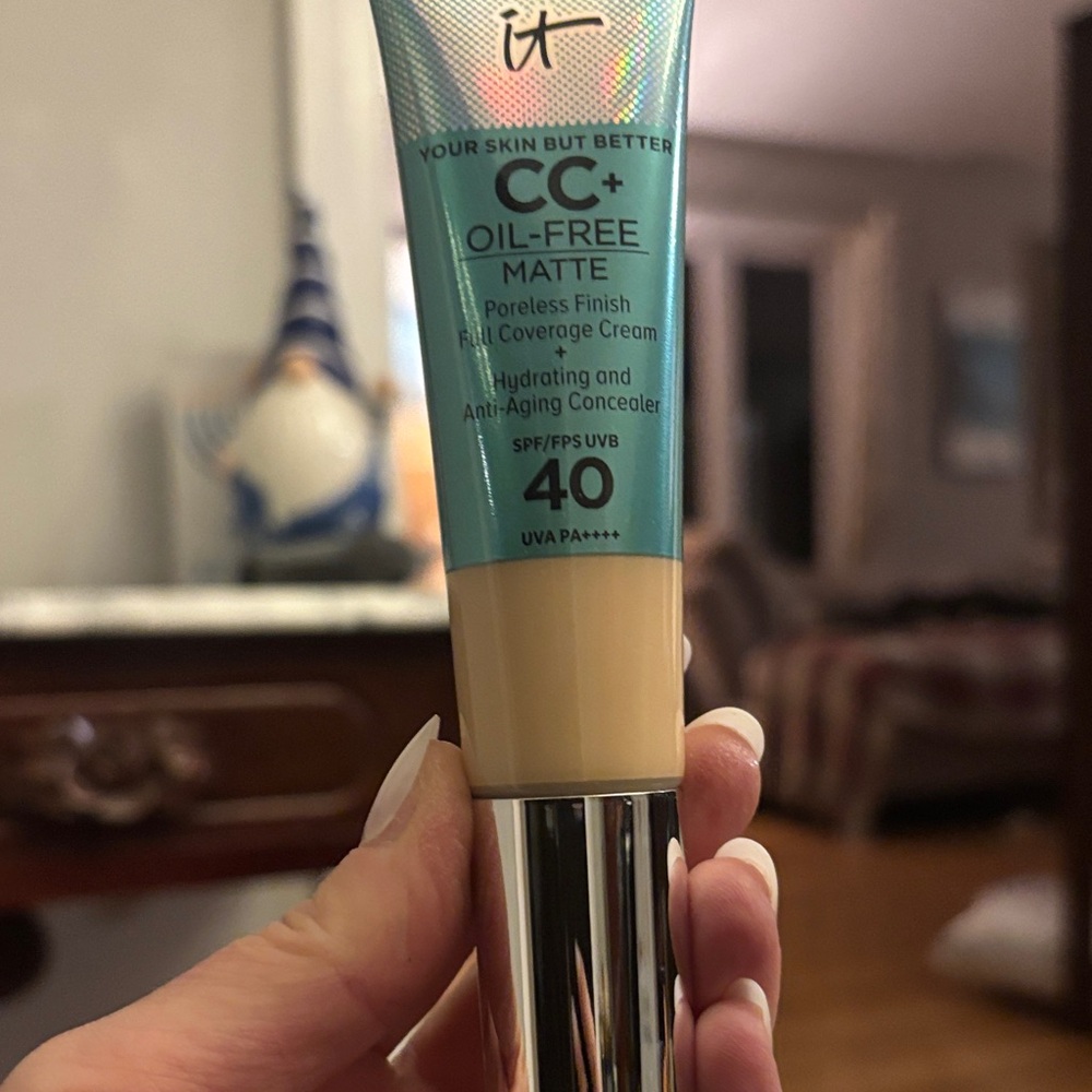 IT Cosmetics CC+ Oil-Free Matte Poreless Finish Full Coverage Cream ~ Fair